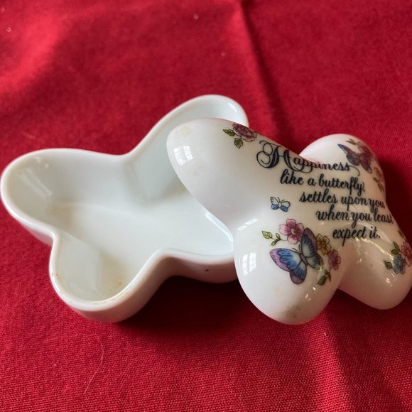 Butterfly trinket box - vintage Avon - Picture 4 of 6